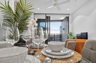 River Glow at Queens Wharf Level 43 - 1