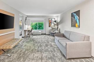 Radisson Hotel Portland Airport - 4