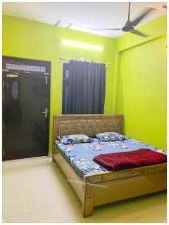 Hotel Shreeraj Palace Guest House Near Ramjanambhoomi - Ayodhya - 1