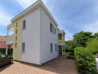 Homely Apartment in Sukošan near Sea - Sukošan - 1