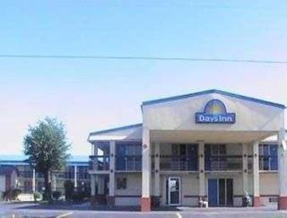 Days Inn by Wyndham Okmulgee - Okmulgee - 0