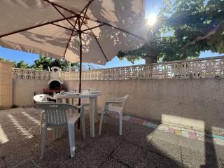 Pavillon familial avec terrasse proche lagune - AY090-091 - 0