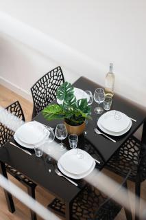 Évasion en duplex au cœur de la vieille ville - Saint-Laurent-du-Var - 8