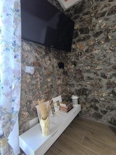 Kallisto Luxury Apartments - Qeparo - 6