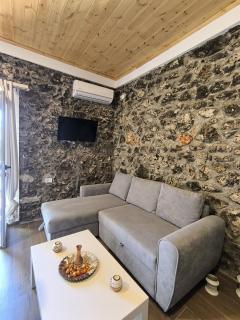 Kallisto Luxury Apartments - Qeparo - 9
