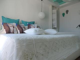 Golden Sun Hotel - 8