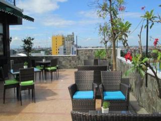Kenari Tower Hotel - Makassar - 0