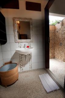 Cocotinos Lembeh a Boutique Dive Lodge - Bitung - 0