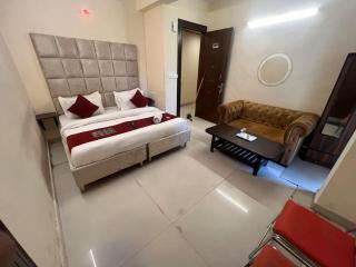 Hotel KAUSHAMBI GRAND - Ghaziabad - 4
