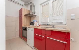Stunning Apartment In Pakostane - Pakoštane - 8