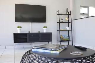 Perna Perna Stunning 3 BR Apartment Sea Views - Durban North - 8