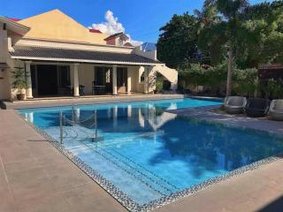Avenue Suites - Bacolod - 1