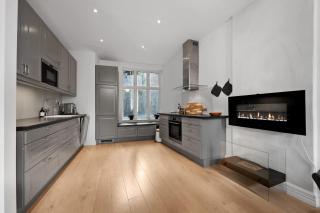 Unique and Spacious Home in Bergens Most Charming Area - Bergen - 9