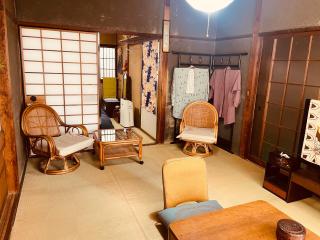 like living in a traditional Japanese house, Accessible! one group per day! - Hirakata - 8