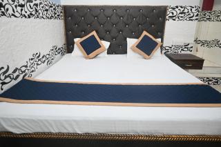 Sri Ram Hotel - - 1
