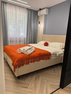 Designer apartment opposite the Airport - Zhezdi - 9