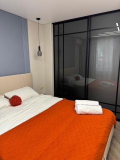 Designer apartment opposite the Airport - Zhezdi - 7