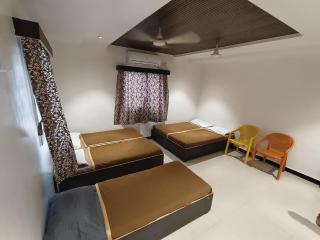 Hotel Blue Berry - Shirdi - 6