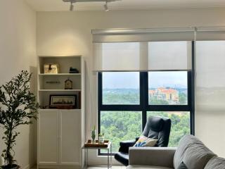NEW Designer Condo - Panoramic Forest View - Steps To IOI City Mall - Your Best Urban Retreat - Putrajaya - 0