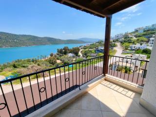 Bodrum Bosphorus Beachfront Villa for 9 people - Milas - 8