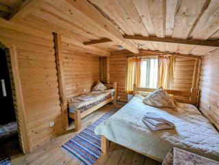 Forest House - Yasinia - 4