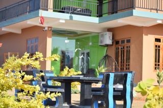 Luxury Everest Hotel - Trincomalee - 7