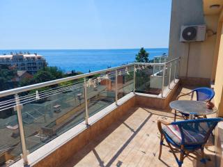 Golden House Apartments - Golden Sands - 8