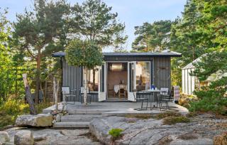 5 Bedroom Cozy Home In Resö - Resö - 5