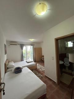 Apartman Buljarica-Bačvice sa bazenom - Kaluđerac - 5