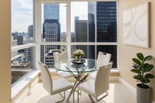 Elegant 2 Bedroom with Sweeping Ocean and Mountain Vistas - Vancouver - 4