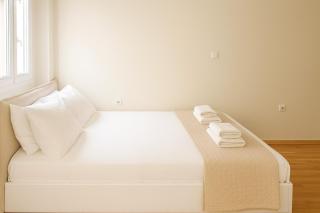 At Polyla 2 3BR Apartment 10m Walk to Metro - Athens - 3