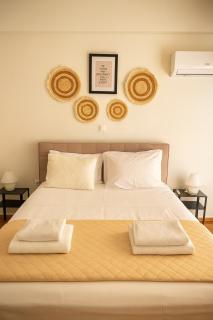 At Polyla 2 3BR Apartment 10m Walk to Metro - Athens - 7
