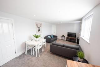 Two Bed, Two bath, Apartment with Parking Space - Colchester - 0