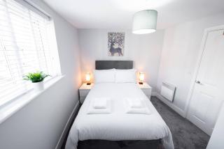 Two Bed, Two bath, Apartment with Parking Space - Colchester - 6