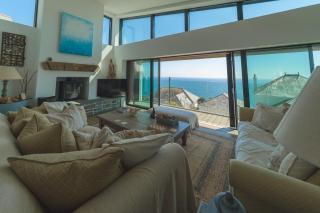 Holiday home with incredible sea views - 1