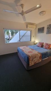 Barrier Townhouse - 4