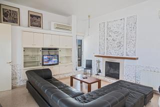 Napa Nissi House - 3