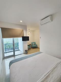 The Holiday Guest House - Tanjungpandan - 9