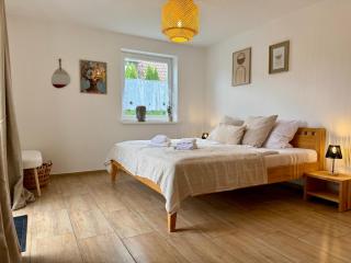 ZK Living Ferienwohnung EG - Kleinkötz - 0