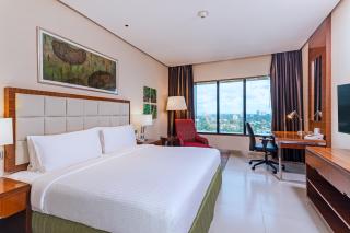 Holiday Inn Cochin by IHG - Kochi - 7
