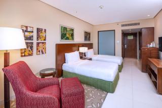Holiday Inn Cochin by IHG - Kochi - 4