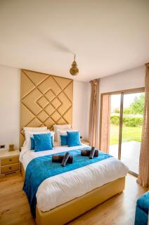 Modern 3BR Apartment with Pool & Golf Views - Marrakesh - 3