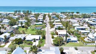 A Place in Paradise Unit B - Anna Maria - 4