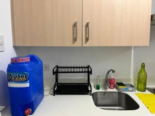 Staycation Condo - WiFi - Gym and Pool - 3 beds - Manila - 8
