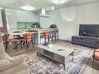 Horizon House, Luxury 2-Bedroom Flat 3 - Oxford - 0