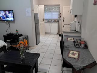 House of Grace Apt - East London - 9