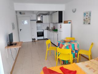 6 Treti Mart street 2 floor South - Primorsko - 9