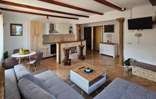 Nice Apartment In Rovanjska Jasenice - 7