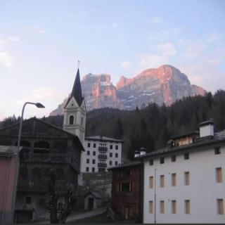 Sunny and cosy holiday apartment in the Dolomites - - 9