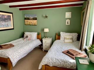 Gowland Cottage, Old Town, Scarborough - 3